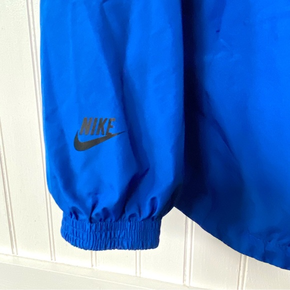 Nike Sportswear Men’s Large royal blue windbreaker in good preowned condition - Picture 6 of 11